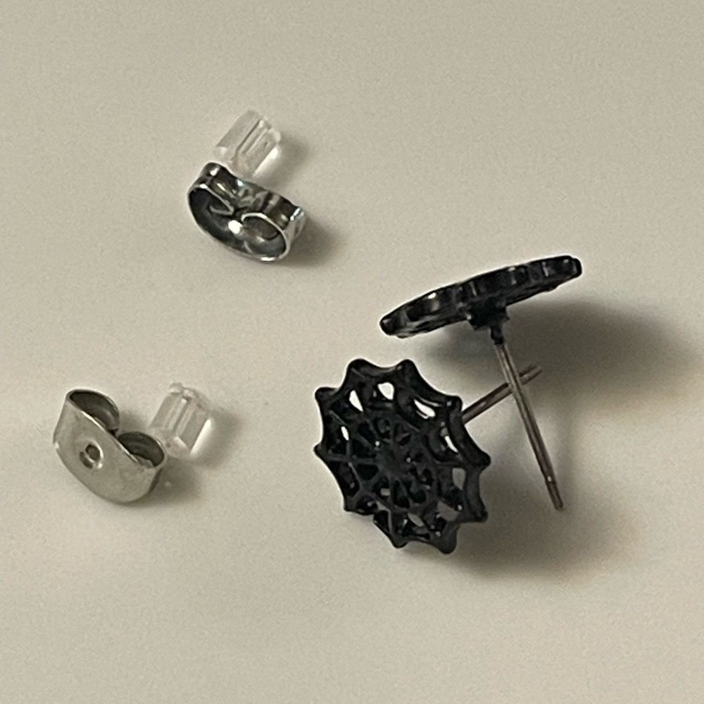 Web Studs - Picture 3 of 3